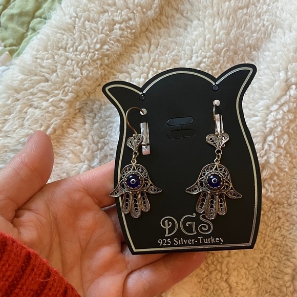 925 Turkish Silver Fatima Hand Evil Eye Filigree Silver Protective Earrings - Picture 4 of 4